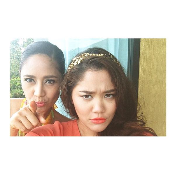 นก สินจัย ไว้ลายเซ็กซี่ อวดหุ่นเซี๊ยะ-ผิวแทน