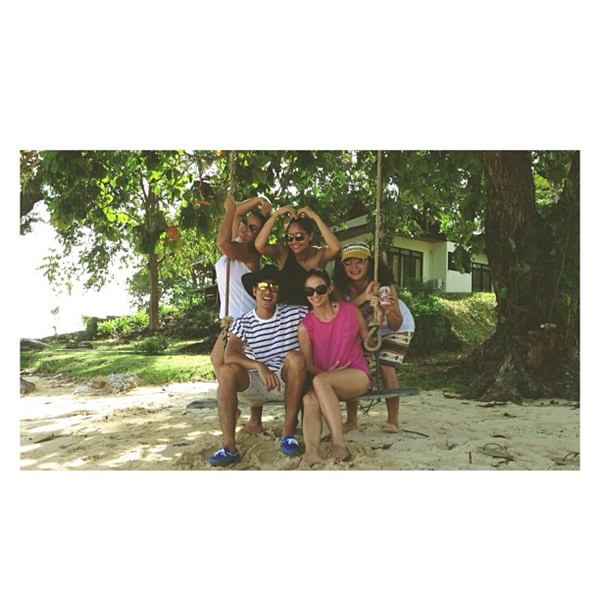 นก สินจัย ไว้ลายเซ็กซี่ อวดหุ่นเซี๊ยะ-ผิวแทน