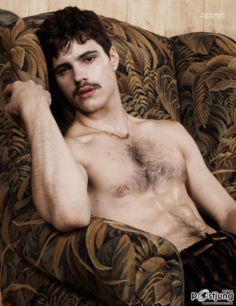 พ่อหนวดงาม