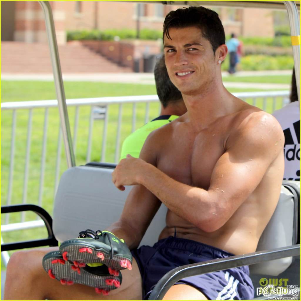 Cristiano Ronaldo sexy