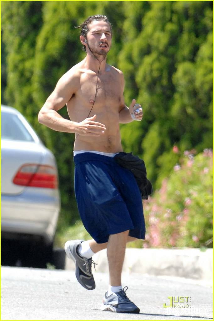 Shia หล่อสุดเซอร์