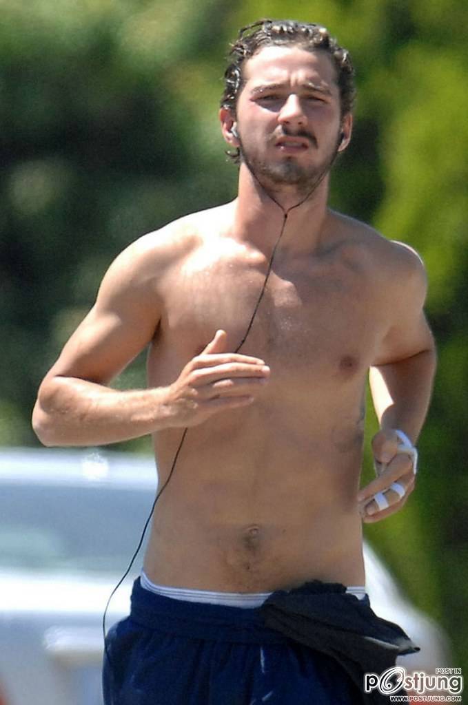 Shia หล่อสุดเซอร์