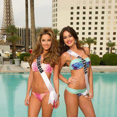 ชุดว่ายน้ำ Miss Universe 2012