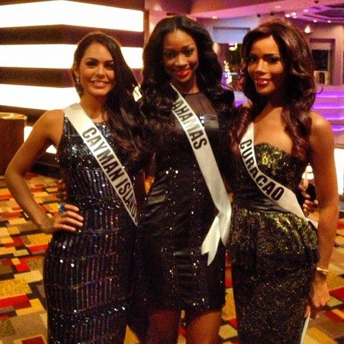 Miss Universe  2012 Contestans welcome to LAS VEGAS fashion