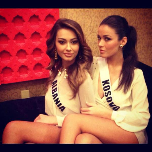 Miss Universe  2012 Contestans welcome to LAS VEGAS fashion