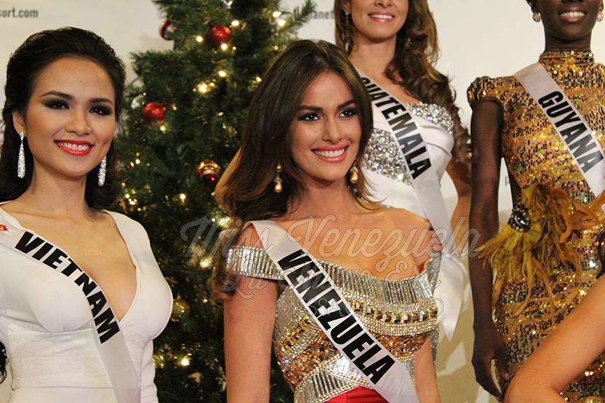 ตัวเต็งระดับแนวหน้าในมิสยูนิเวอร์ส 2012 Miss Venezuela