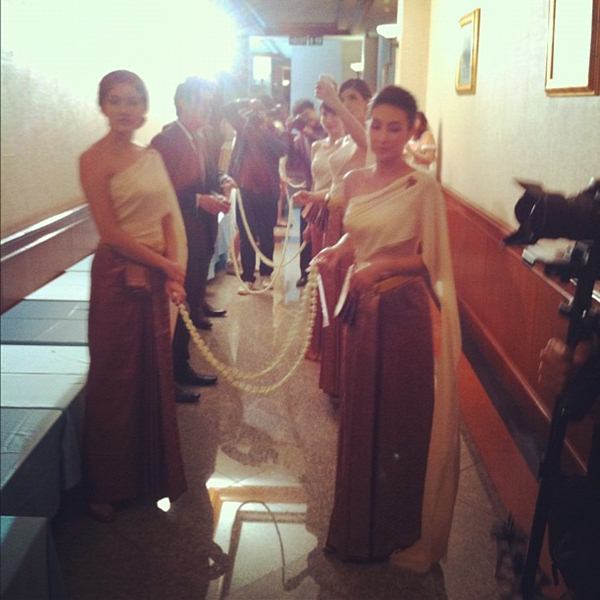 ชมภาพ...งานหมั้นสุดหวาน ของ เบลล์ ไชน่าดอลล์ กับ พิฑฒิ แฟนหนุ่มนอกวงการ