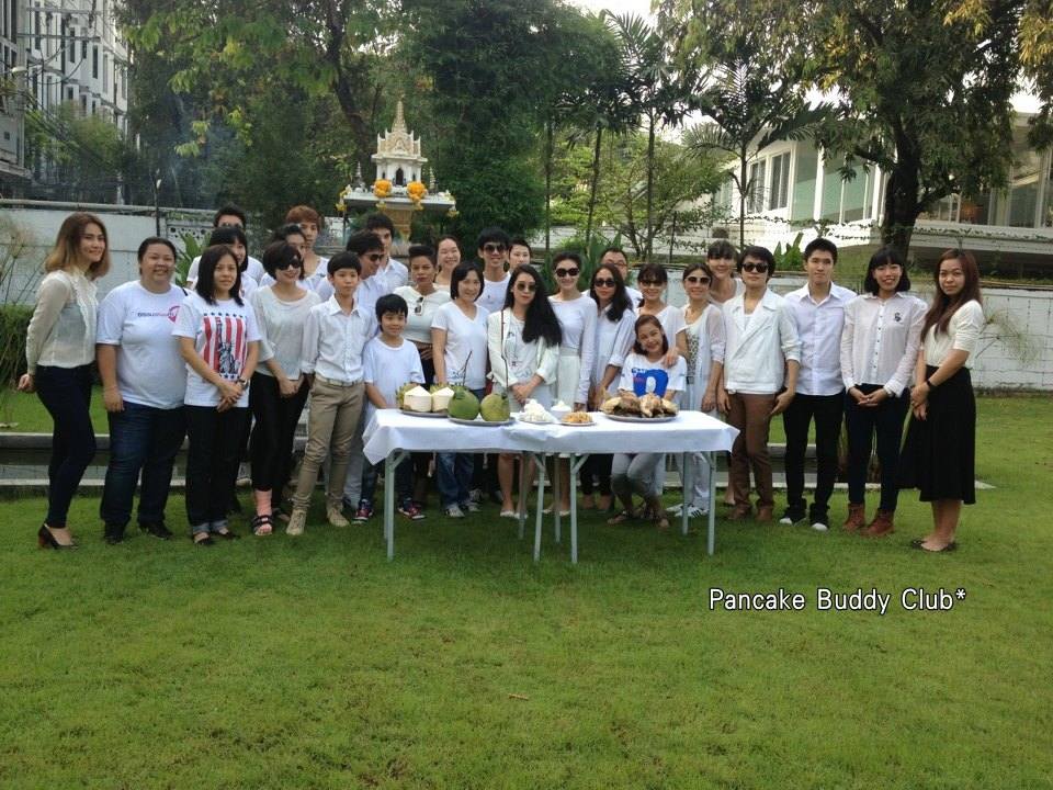 แพนเค้ก  บวงสรวงละครเวที "ลำซิ่งซิงเกอร์" - 06-12-12