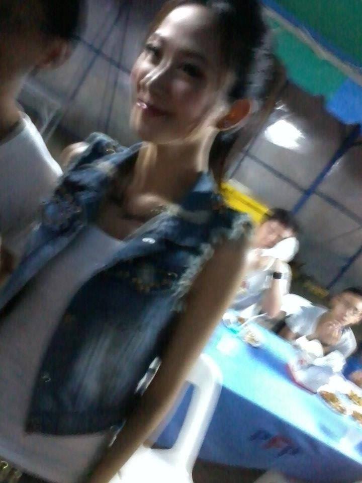 ยุ้ย จีรนันท์ งานอบจ สงขลา น่ารักเป็นกันเองกับทุกคนมาก