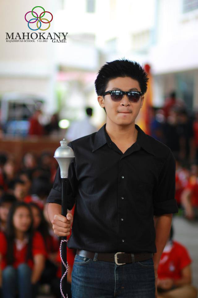 ดามฯสีแดง