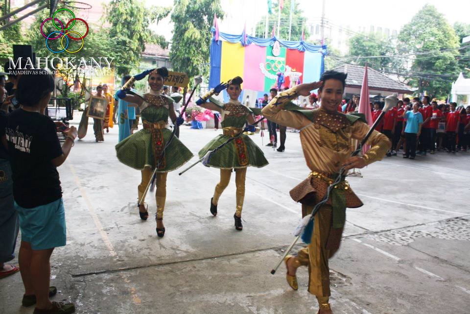 ดรัมเมเยอร์ วาสุกรี สีฟ้า [ชนะได้ที่ 2]