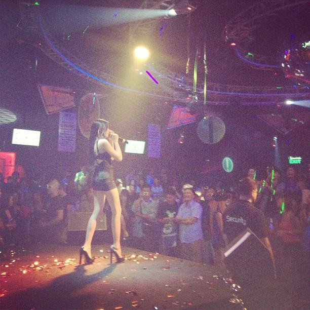 เริ่ดๆเจิ่ดๆ ไป กับ แฟชั่น สุดเริ่ด ใบเตย อาร์สยาม