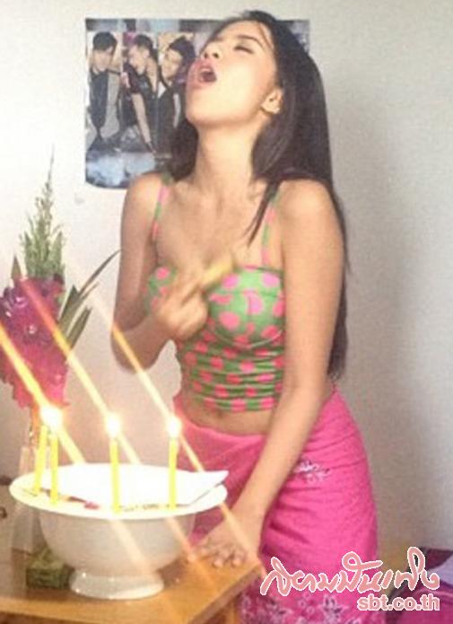 ใบเตย อาร์สยาม ครองตำแหน่ง ดารา ที่มี ยอดview สูงสุดในโพสต์จัง และมีคนเข้ามาคอมเม้นต์ในpicมากที่สุด