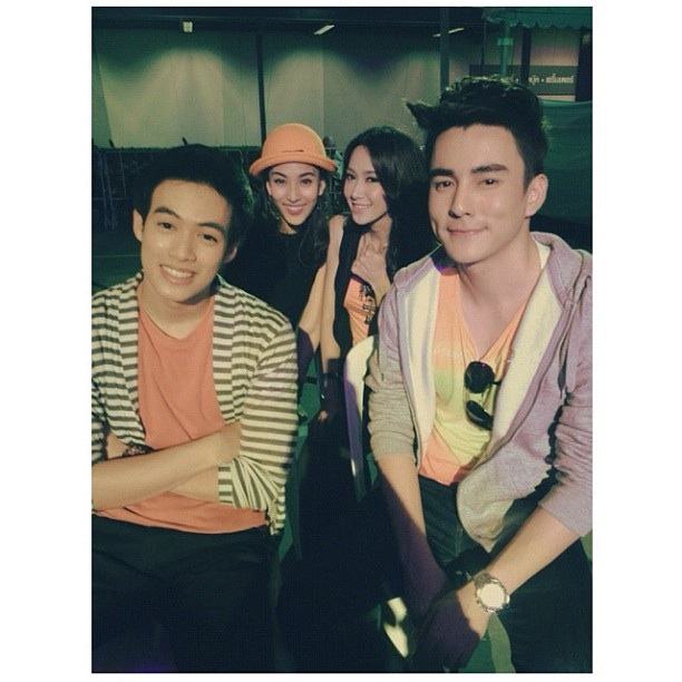 ยุ้ย กรีน ปอaf โด่ง ธันวา งานTruemove 3G+ สวยหล่อจริงๆ