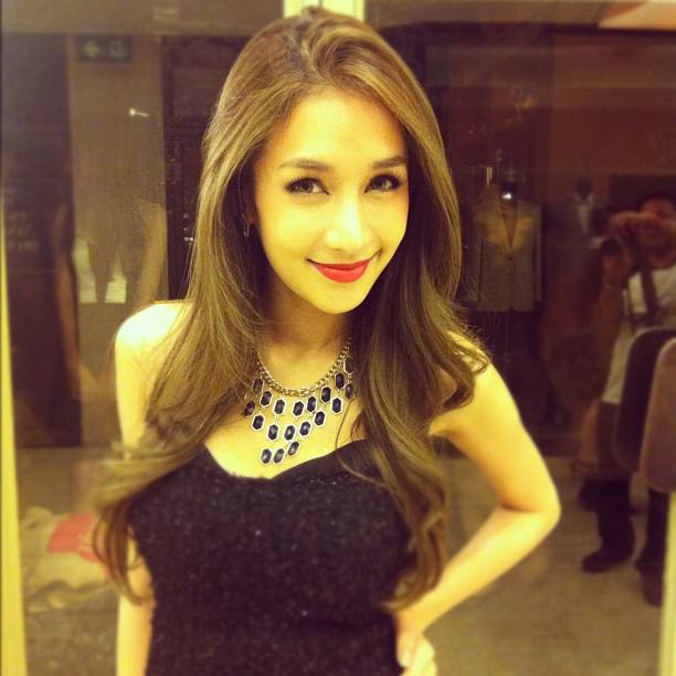 แม่คุณเอ้ย!!! เอวจะบางไปไหนจ๊ะ นู๋เนย