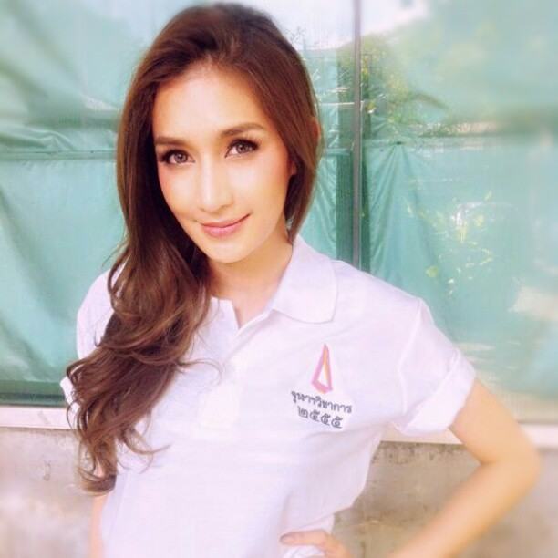 แม่คุณเอ้ย!!! เอวจะบางไปไหนจ๊ะ นู๋เนย