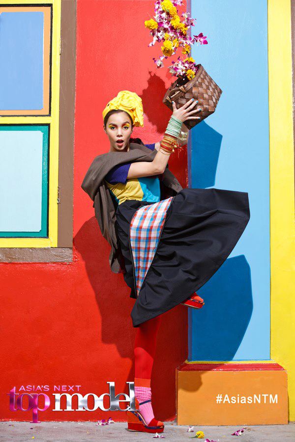 Asia's next top model Cycle.1 ep.1 Quirky Girls in Little India