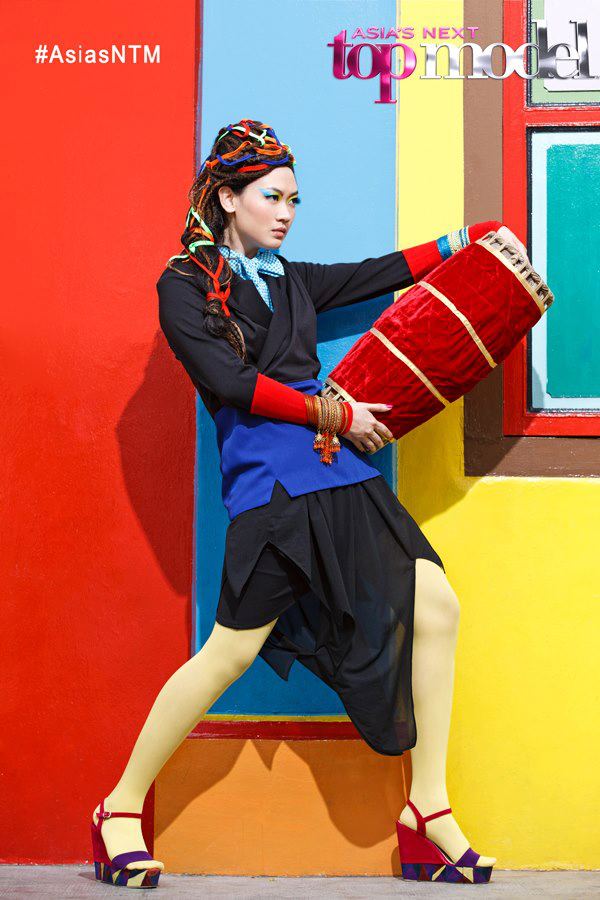 Asia's next top model Cycle.1 ep.1 Quirky Girls in Little India