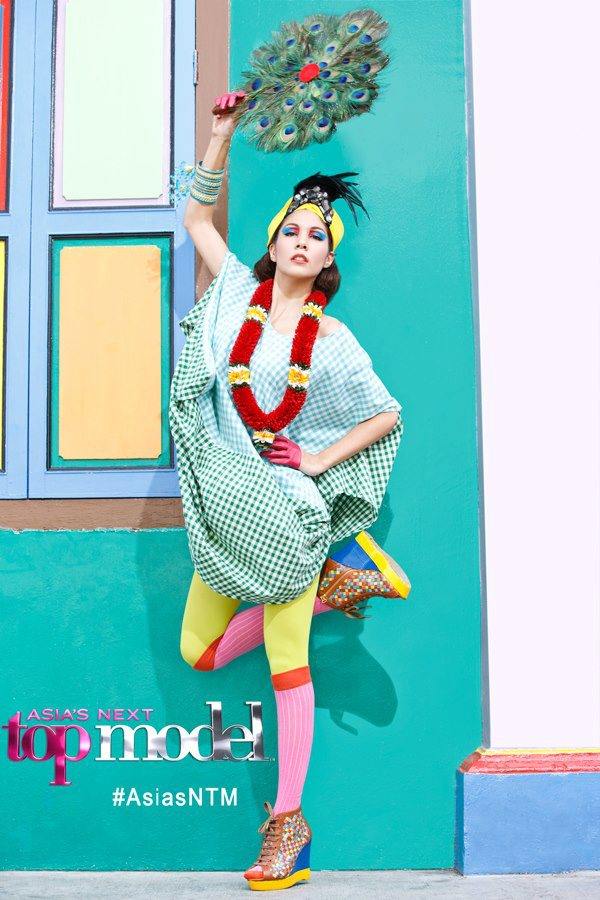 Asia's next top model Cycle.1 ep.1 Quirky Girls in Little India