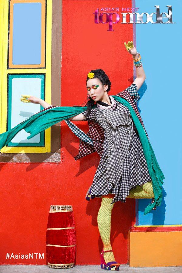 Asia's next top model Cycle.1 ep.1 Quirky Girls in Little India