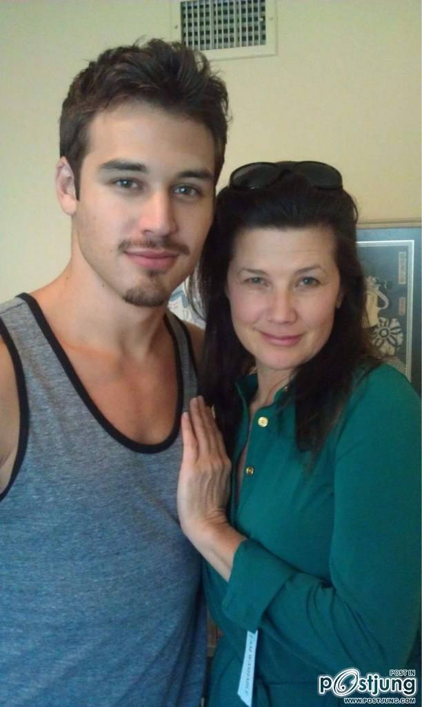 พระเอกอินเตอร์