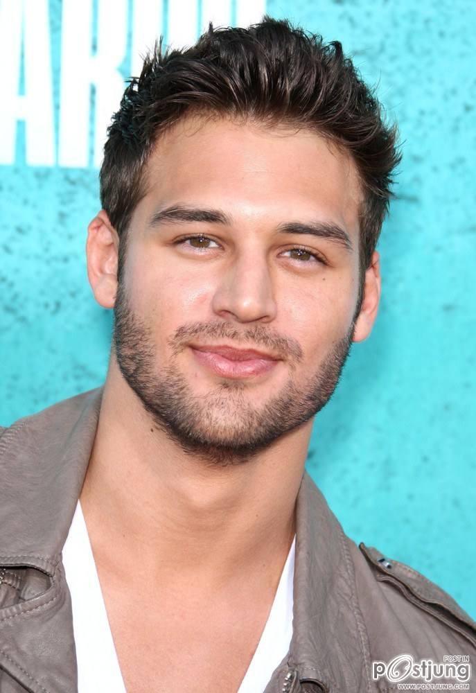 พระเอกอินเตอร์