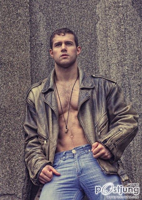 หล่อเข้มๆมาอีกแล้วๆ