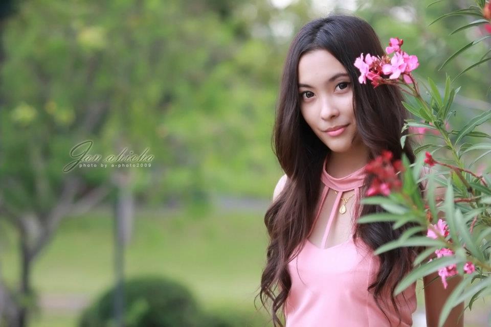 น้องเจน "ช่วยโหวตหน่อยนะครับ"