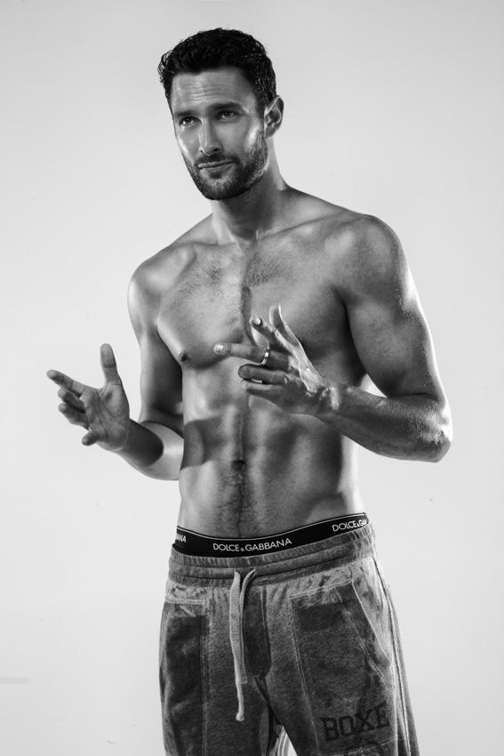 Noah Mills @ Men's Health Spain December 2012