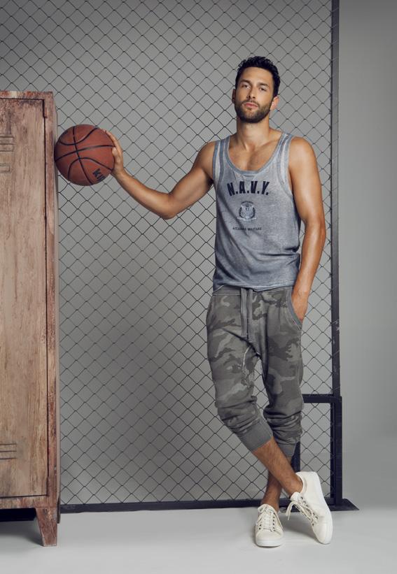 Noah Mills @ Men's Health Spain December 2012