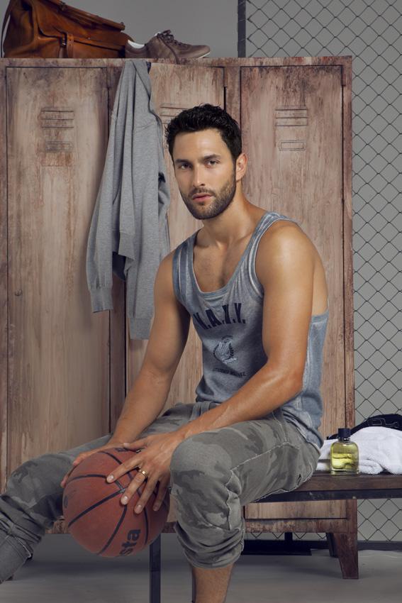 Noah Mills @ Men's Health Spain December 2012