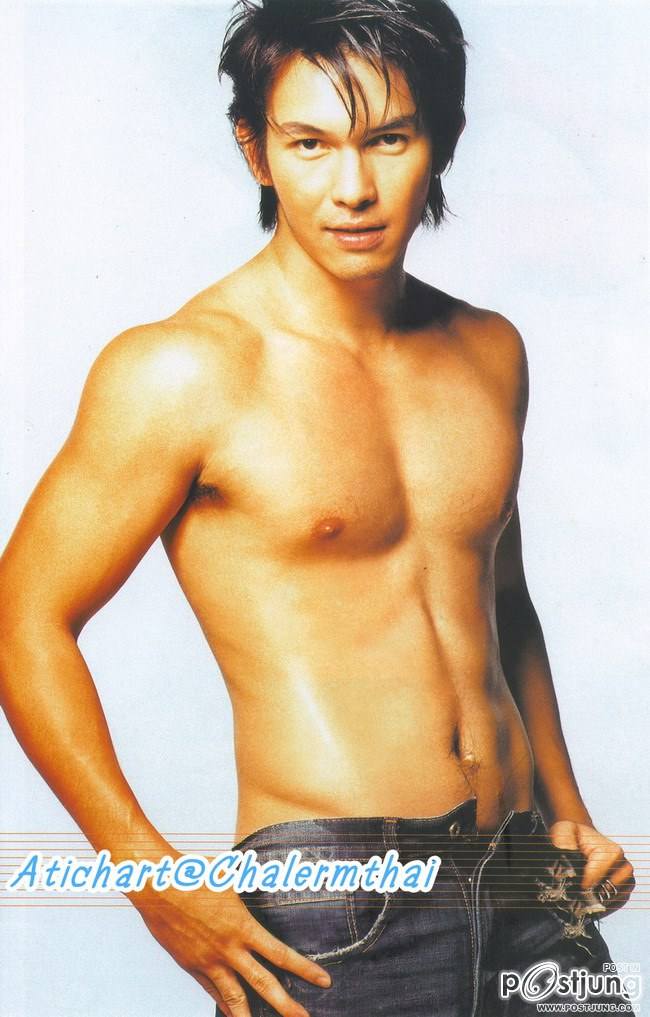 รอผลงานพี่อั้มกล้ามปู