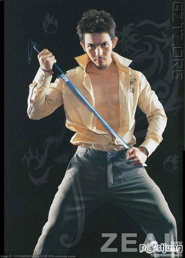 รอผลงานพี่อั้มกล้ามปู