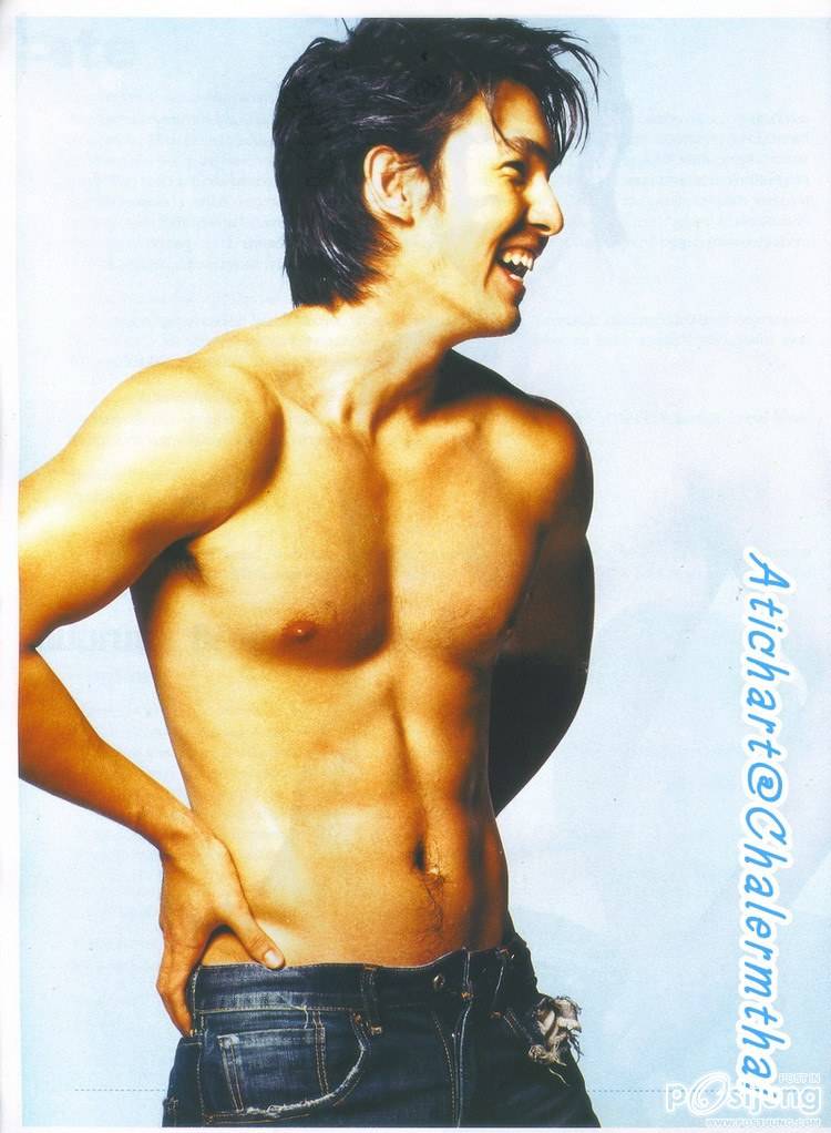 รอผลงานพี่อั้มกล้ามปู