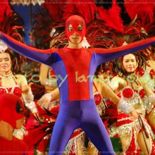 กรี๊ด...ไอ้แมงมุมคนนี้น่ารักจัง 