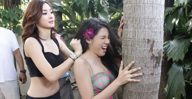 'ใบเตย'โดน'มด'ตบจับยัดกรงหมา