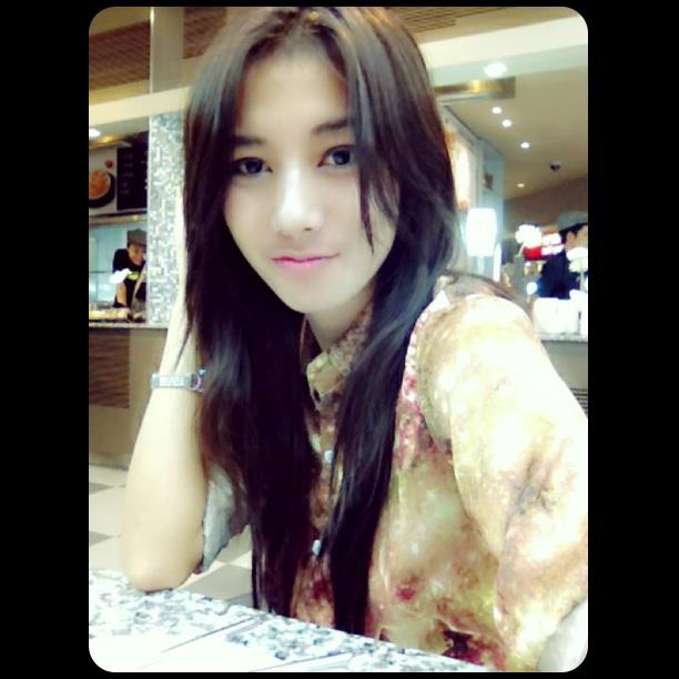 พี่แอม อรวรรณ หน้าคล้าย วุ้นเส้น มาก