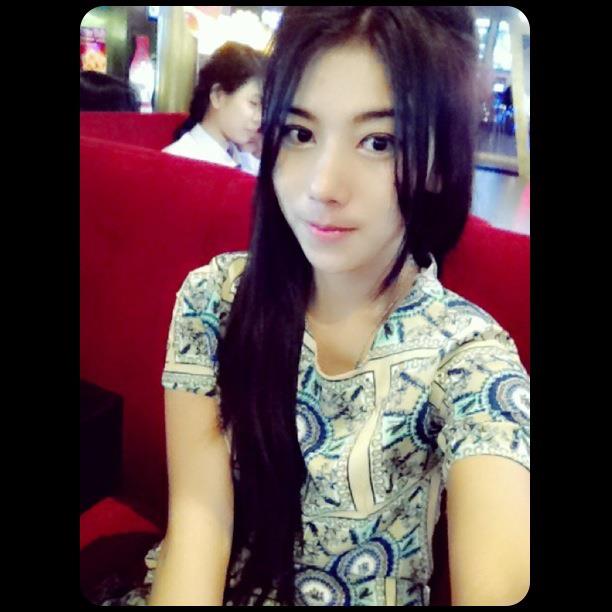 พี่แอม อรวรรณ หน้าคล้าย วุ้นเส้น มาก