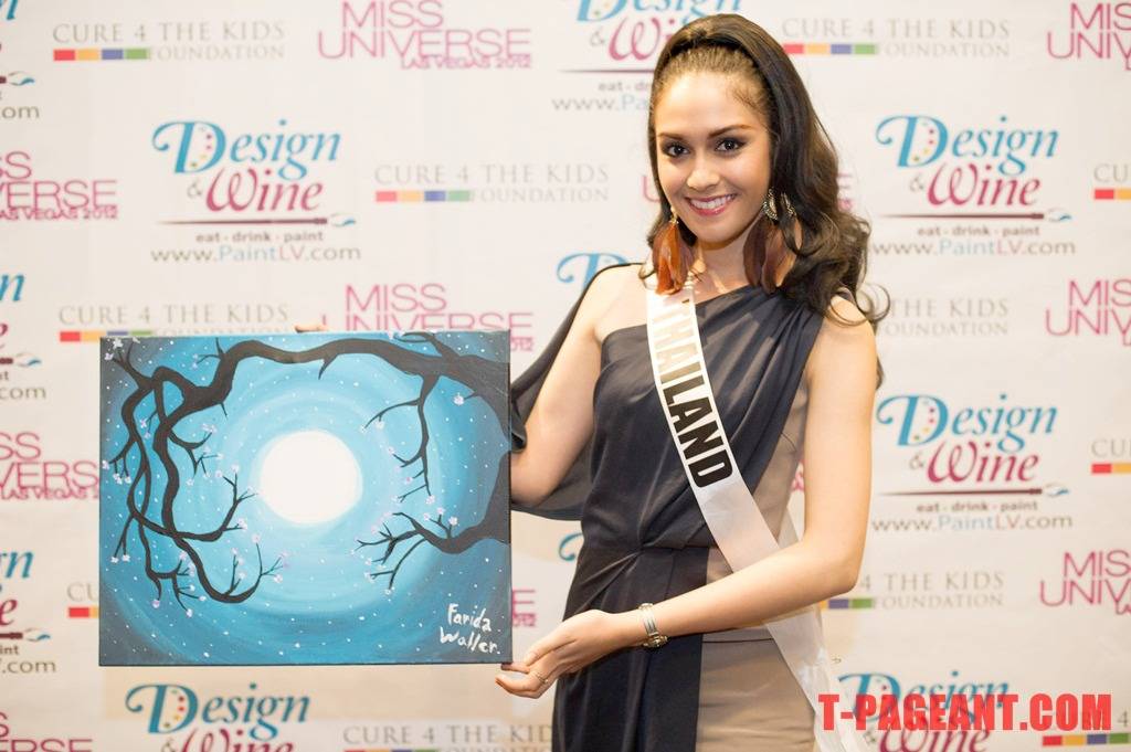 ริด้า In Las Vegas 11-12-12 Miss Universe Update