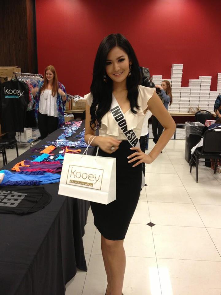 Miss Universe Indonesia 2012 - Maria Selena