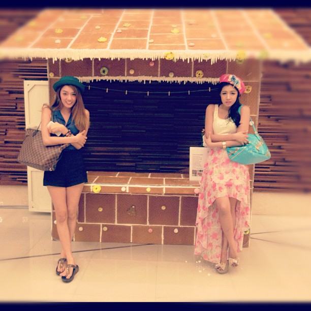 ส่อง ใบเตย อาร์สยาม กับ แฟชั่น เริ่ดๆเจิ่ด ดูดีตั้งแต่ หัวจรดเท้า