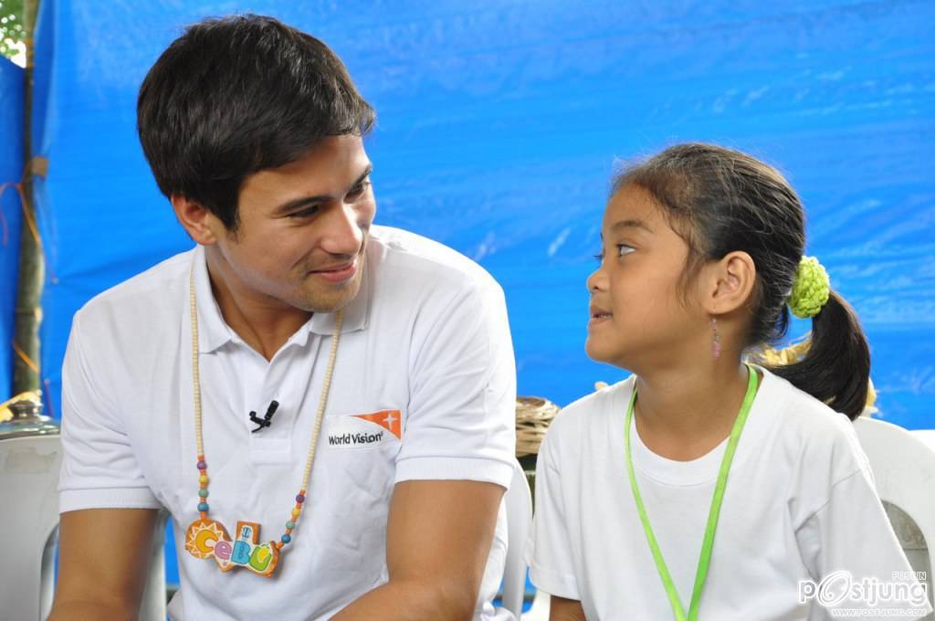 แซม รักเด็ก