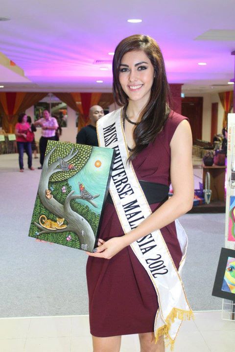 มาร่วมเป็นกำลังใจให้คิมเบอร์รี่ได้ตำแหน่ง Miss Universe