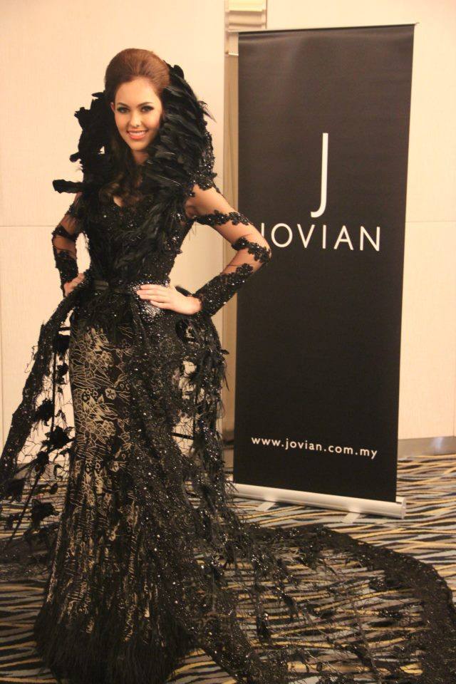 มาร่วมเป็นกำลังใจให้คิมเบอร์รี่ได้ตำแหน่ง Miss Universe