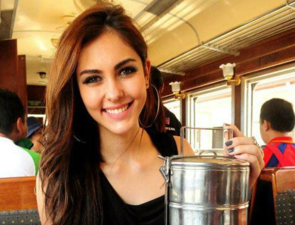 มาร่วมเป็นกำลังใจให้คิมเบอร์รี่ได้ตำแหน่ง Miss Universe