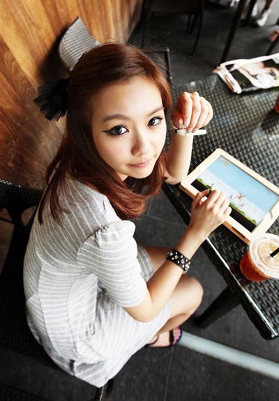 แฟชั่น ผมสวยด้วย โบว์ เก๋ ๆ เพิ่มความหวาน ให้กับตัวเอง