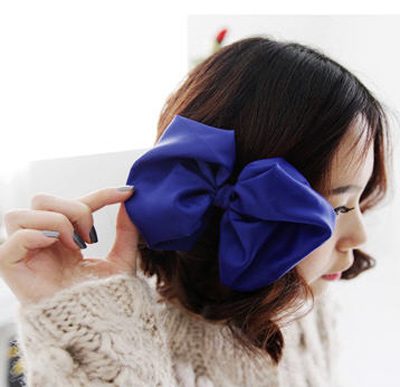 แฟชั่น ผมสวยด้วย โบว์ เก๋ ๆ เพิ่มความหวาน ให้กับตัวเอง