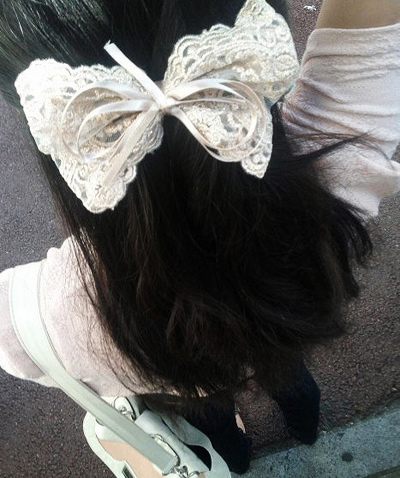 แฟชั่น ผมสวยด้วย โบว์ เก๋ ๆ เพิ่มความหวาน ให้กับตัวเอง