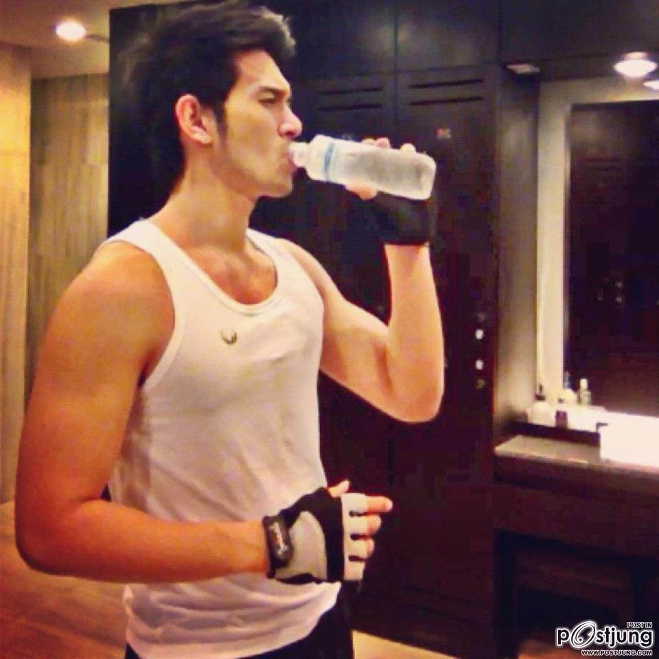 พี่ก้อง...จะรอชมผลงานต่อไป