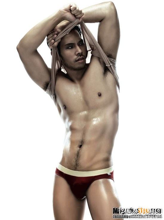 พี่ก้อง...จะรอชมผลงานต่อไป